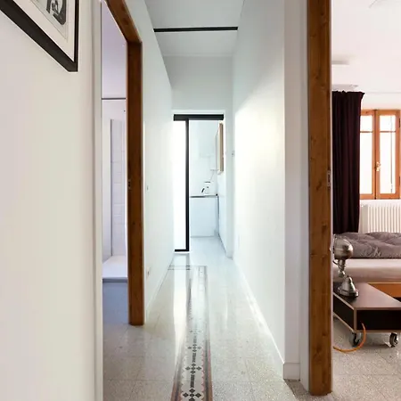 Designer Attic * Rom